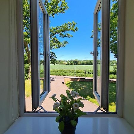 Beautiful Country Apartment, Rated Exceptional 코번트리 외부 사진
